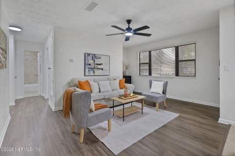 4405 Rainer Road, Jacksonville FL - photo 7 of 40
