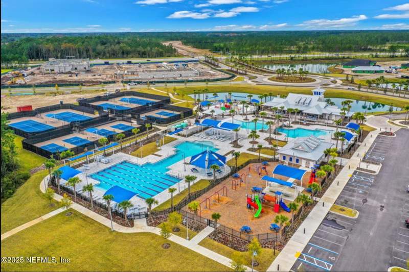 3 bedroom Townhouse at 227 Water Elm Walk, Brook Forest, St. Augustine — photo 3