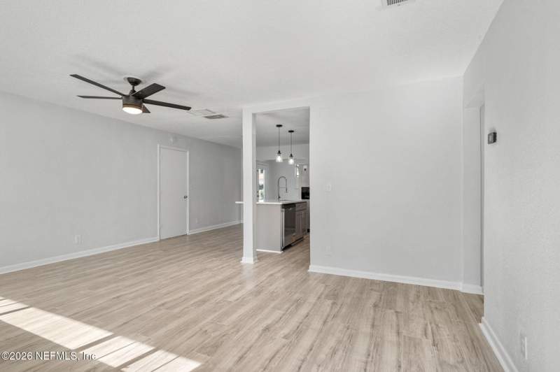 4 bedroom Single Family Residence at 3728 Rogero Road, Ft Caroline Club Est, Jacksonville — photo 3