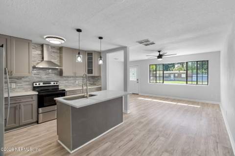 3728 Rogero Road, Jacksonville FL - photo 9 of 32