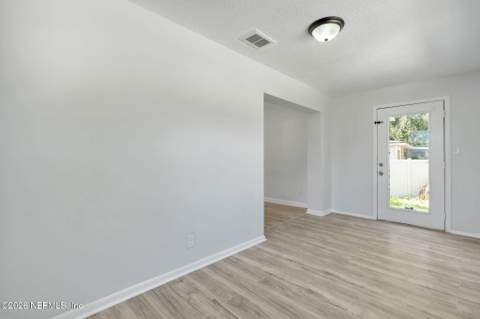 3728 Rogero Road, Jacksonville FL - photo 13 of 32