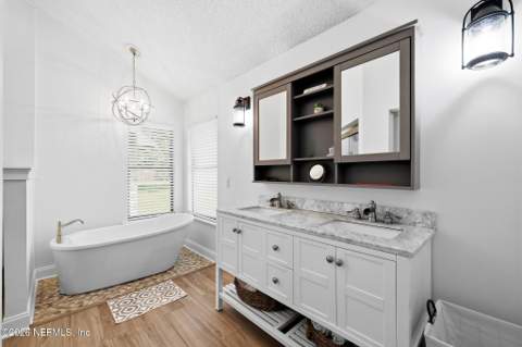 2520 Water Bluff Drive, Jacksonville FL - photo 18 of 50