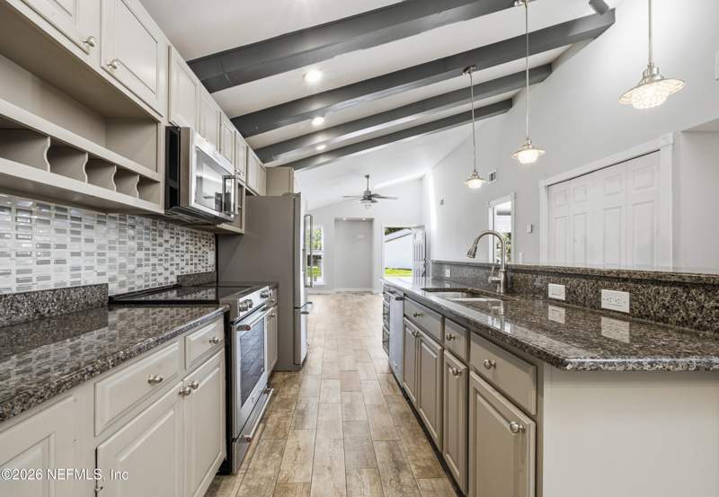 2 bedroom Single Family Residence at 6657 Periwinkle Drive, Argyle Forest Villag, Jacksonville — photo 3