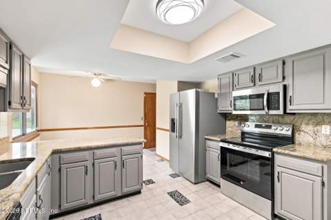 2150 Broad Water Drive, Jacksonville FL - photo 13 of 70