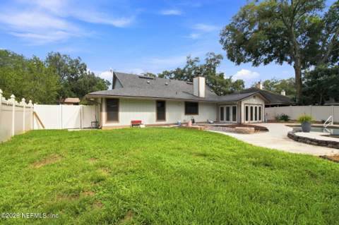 2150 Broad Water Drive, Jacksonville FL - photo 10 of 70