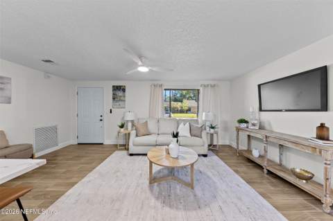 4250 Huntington Forest Boulevard, Jacksonville FL - photo 10 of 50