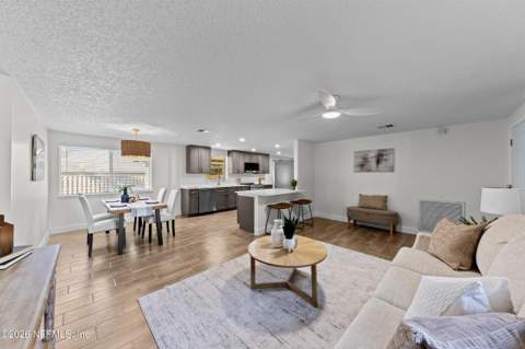 4250 Huntington Forest Boulevard, Jacksonville FL - photo 13 of 50