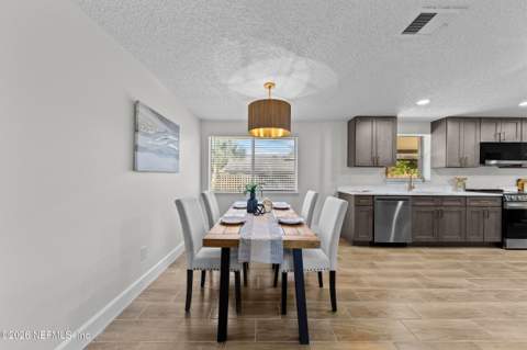 4250 Huntington Forest Boulevard, Jacksonville FL - photo 14 of 50