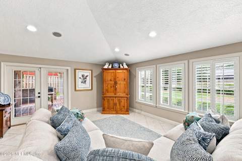 3615 Via De La Reina, Jacksonville FL - photo 10 of 53