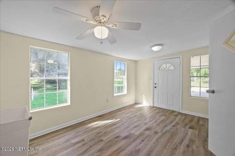 204 Riviera Drive, Crescent City FL - photo 6 of 22