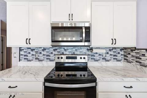 2347 Oak Stream Drive, Green Cove Springs FL - photo 10 of 29