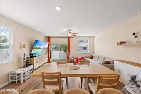 11811 Junegrass Road, Jacksonville FL - photo 6 of 25