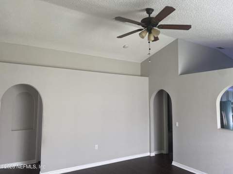 6672 Gentle Oaks Drive, Jacksonville FL - photo 6 of 16
