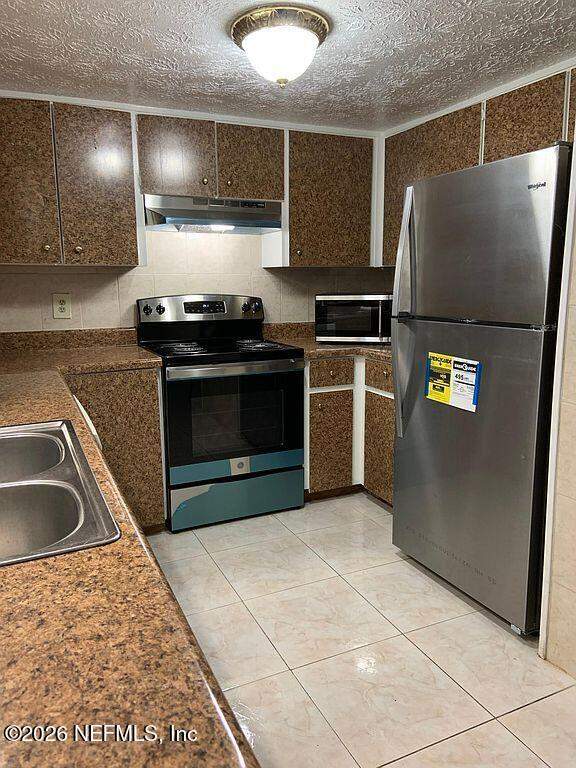 3 bedroom Townhouse at 6135 Tuscony Circle, Tuscony Townhouses, Jacksonville — photo 5