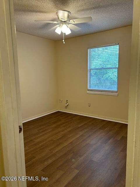 11603 Tanager Drive, Jacksonville FL - photo 11 of 32