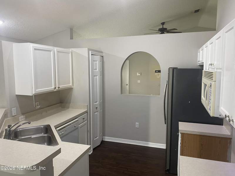 3 bedroom Single Family Residence at 6672 Gentle Oaks Drive, Gentle Woods, Jacksonville — photo 3