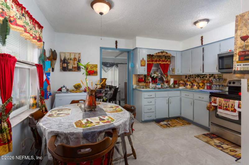 2 bedroom Single Family Residence at 119 Oak Way, Metes & Bounds, Interlachen — photo 5