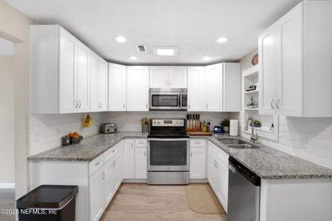2608 Sack Drive, Jacksonville FL - photo 7 of 29