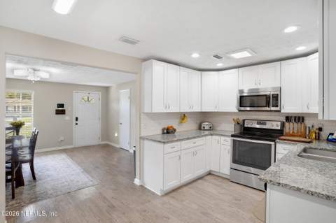 2608 Sack Drive, Jacksonville FL - photo 9 of 29