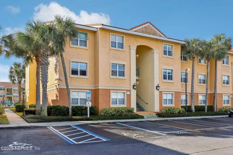 2 bedroom Condominium at 200 Laguna Villas Boulevard #C21, Oceans Edge, Jacksonville Beach — photo 2