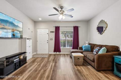 8109 Summer Palm Court, Jacksonville FL - photo 9 of 43