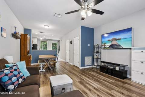 8109 Summer Palm Court, Jacksonville FL - photo 10 of 43