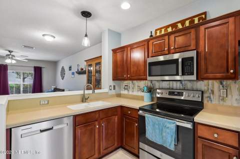 8109 Summer Palm Court, Jacksonville FL - photo 18 of 43