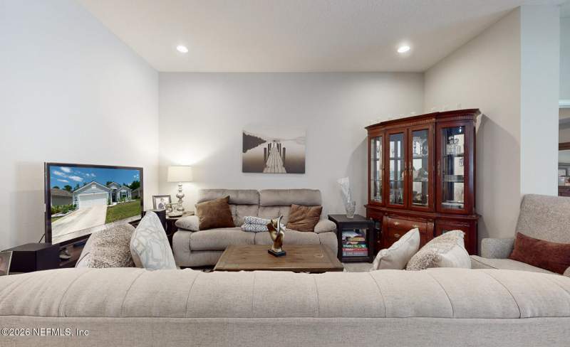 4 bedroom Single Family Residence at 7774 Island Fox Road, Fox Creek, Jacksonville — photo 3