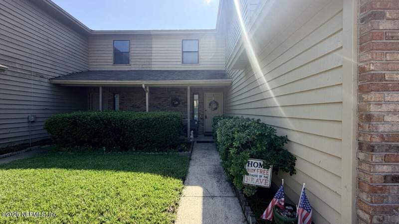 3 bedroom Townhouse at 1135 Romaine Circle, Brookwood Forest, Jacksonville — photo 2