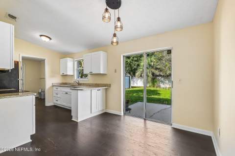 6314 Ortega Farms Boulevard, Jacksonville FL - photo 16 of 33