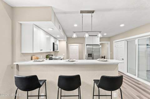 517 Nightingale Road, Jacksonville FL - photo 16 of 33