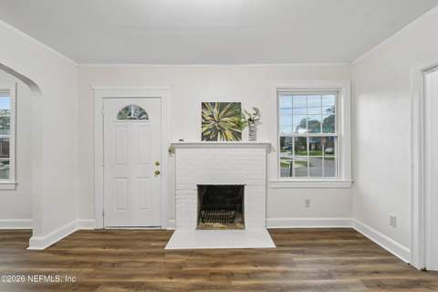 5902 Springfield Boulevard, Jacksonville FL - photo 8 of 41