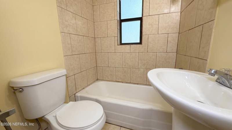 4 bedroom Single Family Residence at 2821 W 6th Street, Melsons Addn To Jacksonville, Jacksonville — photo 4