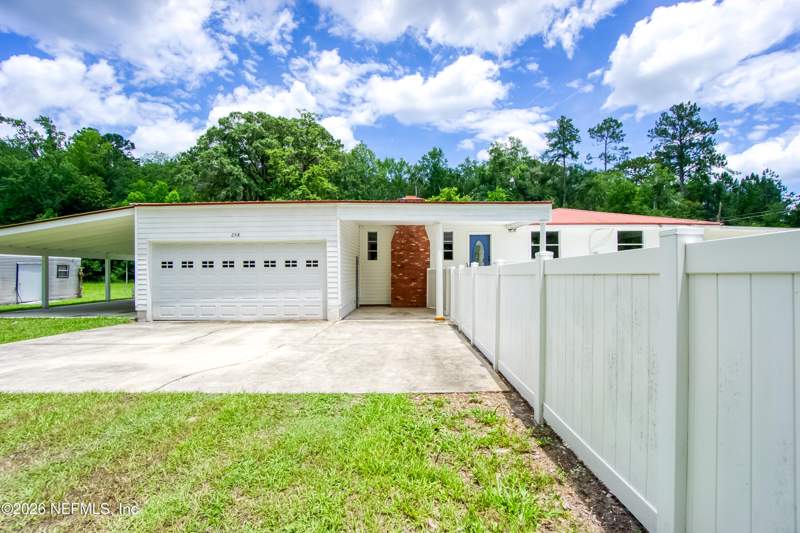 4 bedroom Single Family Residence at 258 Machelle Drive, Whitehouse, Jacksonville — photo 2