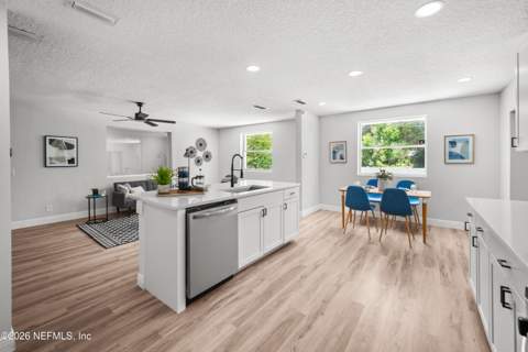 258 Machelle Drive, Jacksonville FL - photo 14 of 91