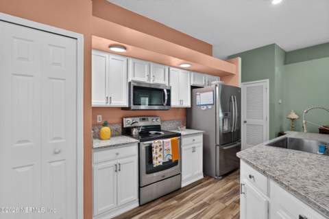 5136 Big Forest Lane, Jacksonville FL - photo 12 of 28
