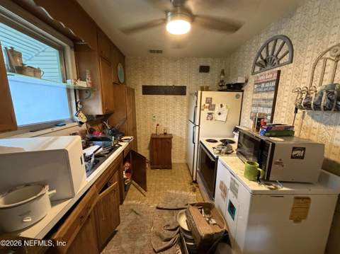 5323 Sunderland Road, Jacksonville FL - photo 9 of 25