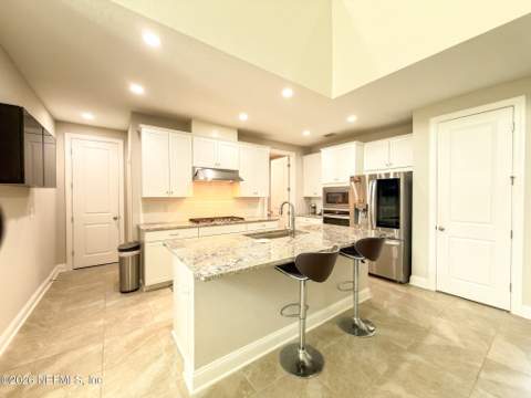 11368 Newtonian Boulevard, Jacksonville FL - photo 6 of 29