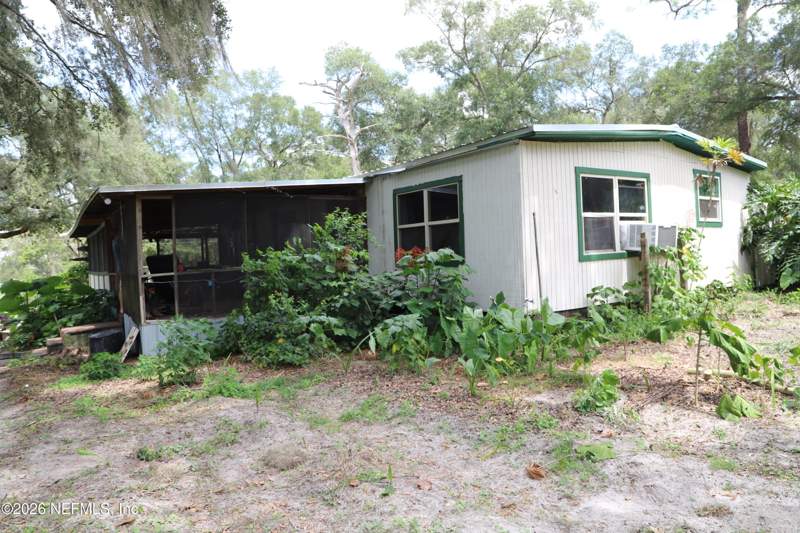 3 bedroom Mobile Home at 6617 Virginia Beach Lane, Metes & Bounds, Keystone Heights — photo 2