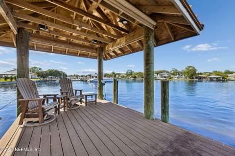 5102 Yacht Club Road, Jacksonville FL - photo 8 of 38