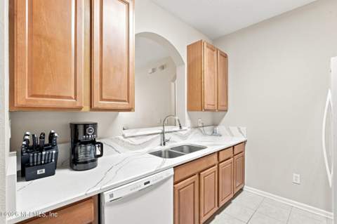 7801 Point Meadows Drive #6304, Jacksonville FL - photo 18 of 50