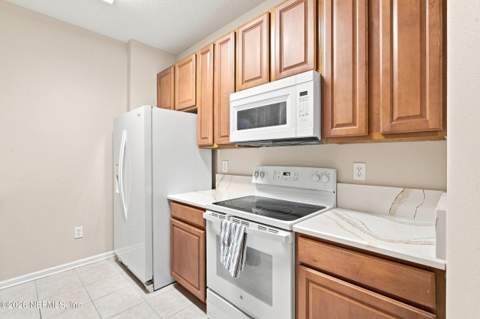 7801 Point Meadows Drive #6304, Jacksonville FL - photo 19 of 50
