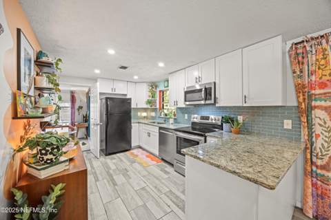 4137 Oriely Drive, Jacksonville FL - photo 12 of 29