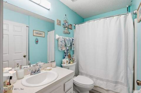 7831 Ingonish Place, Jacksonville FL - photo 12 of 16