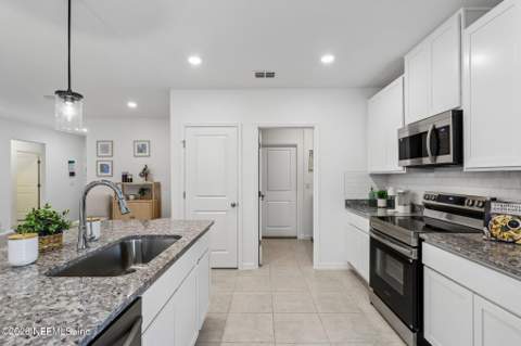 1083 Welda Lane, Jacksonville FL - photo 10 of 38