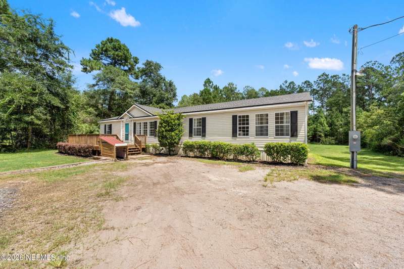 3 bedroom Mobile Home at 2405 Silver Moss Circle, Deer Park, Middleburg — photo 4