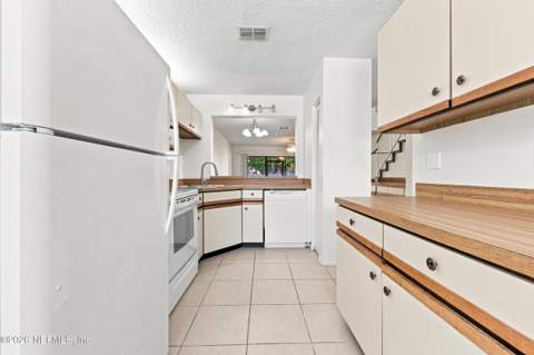 2132 Sea Hawk Drive, Ponte Vedra Beach FL - photo 8 of 47