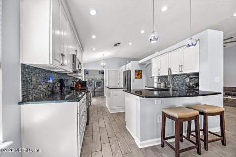 1887 Sunchase Court, Jacksonville FL - photo 9 of 21