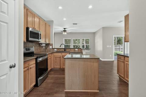 1335 Ivyhedge Avenue, St. Augustine FL - photo 16 of 92