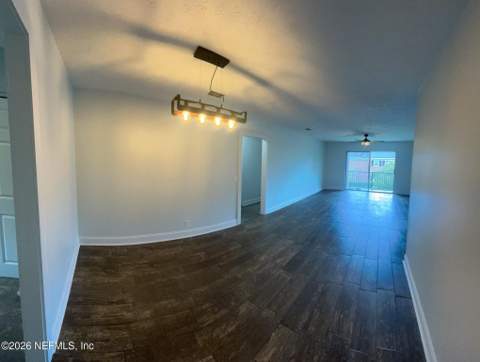4915 Baymeadows Road #7G, Jacksonville FL - photo 7 of 21